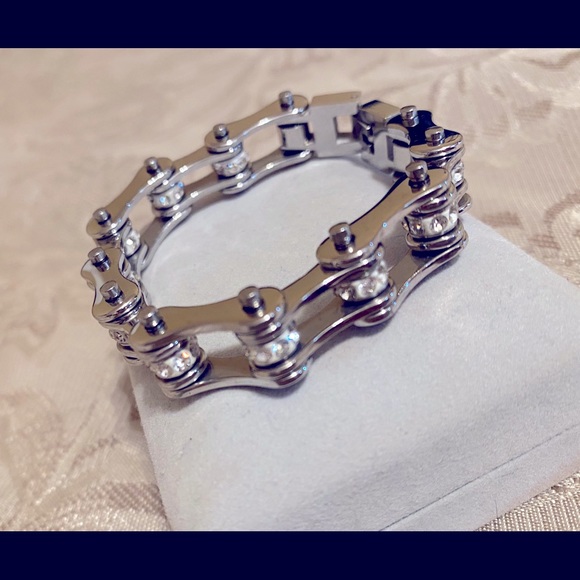 Bracelet - Picture 1 of 1